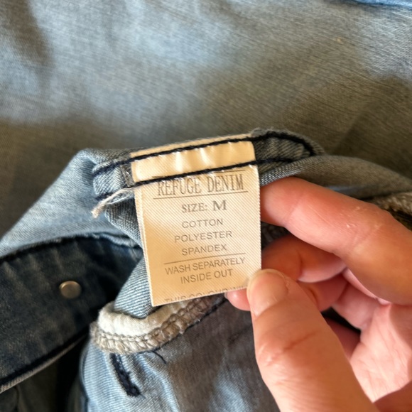 Refuge Denim Jacket - Picture 4 of 5